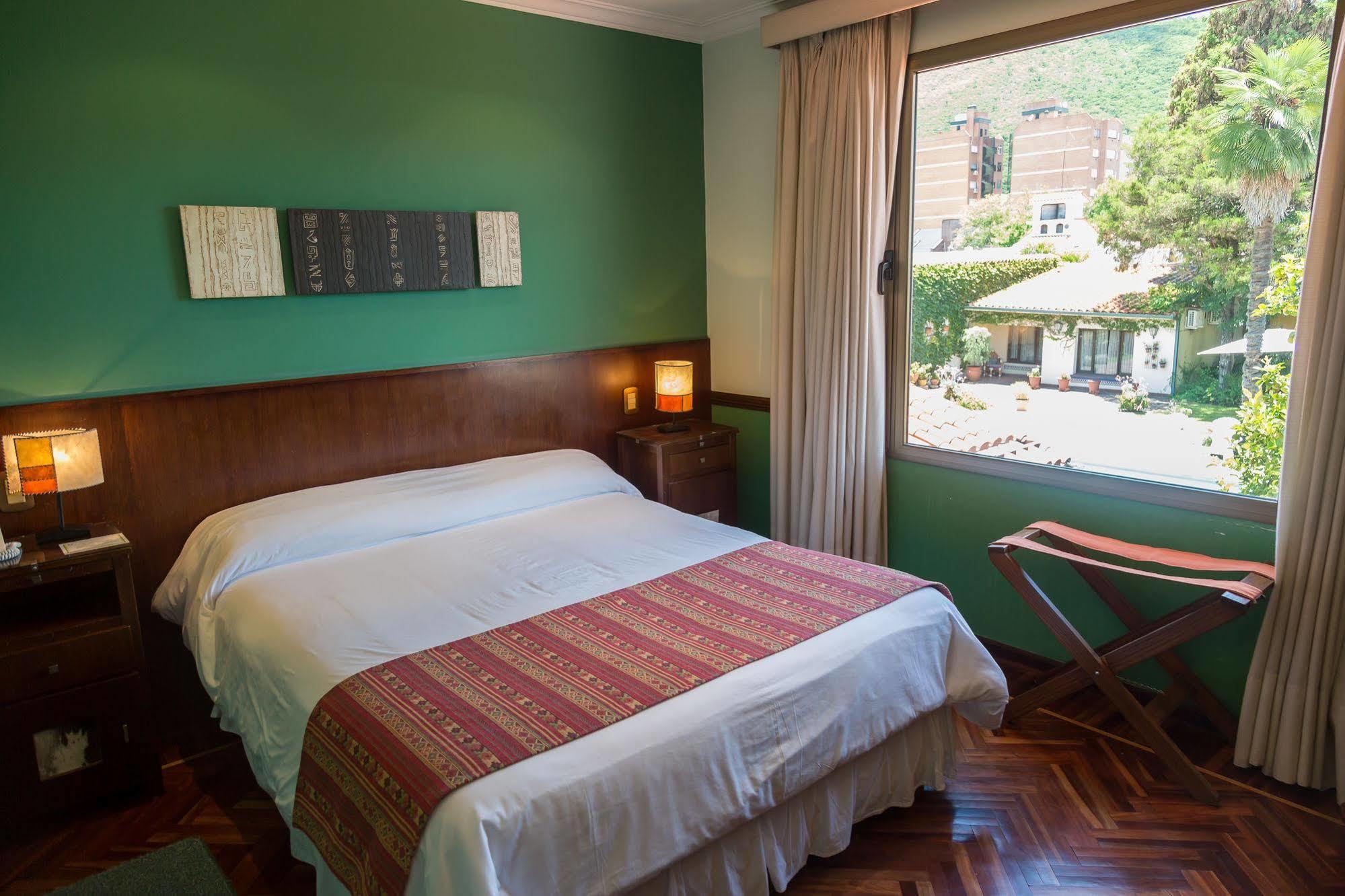 Hotel Boutique La Candela Сальта Екстер'єр фото